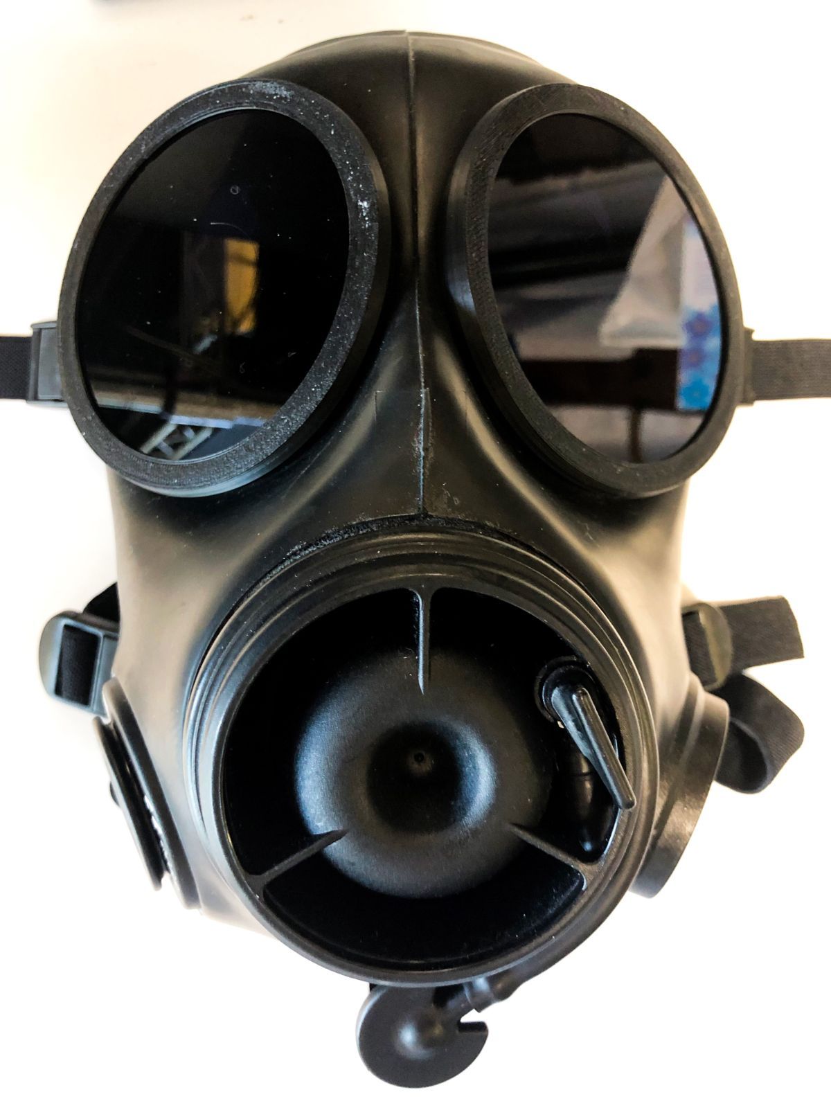 イギリス軍FM12ガスマスク用レンズ ブラック黒 GasMask 外付けリング付 - メルカリ