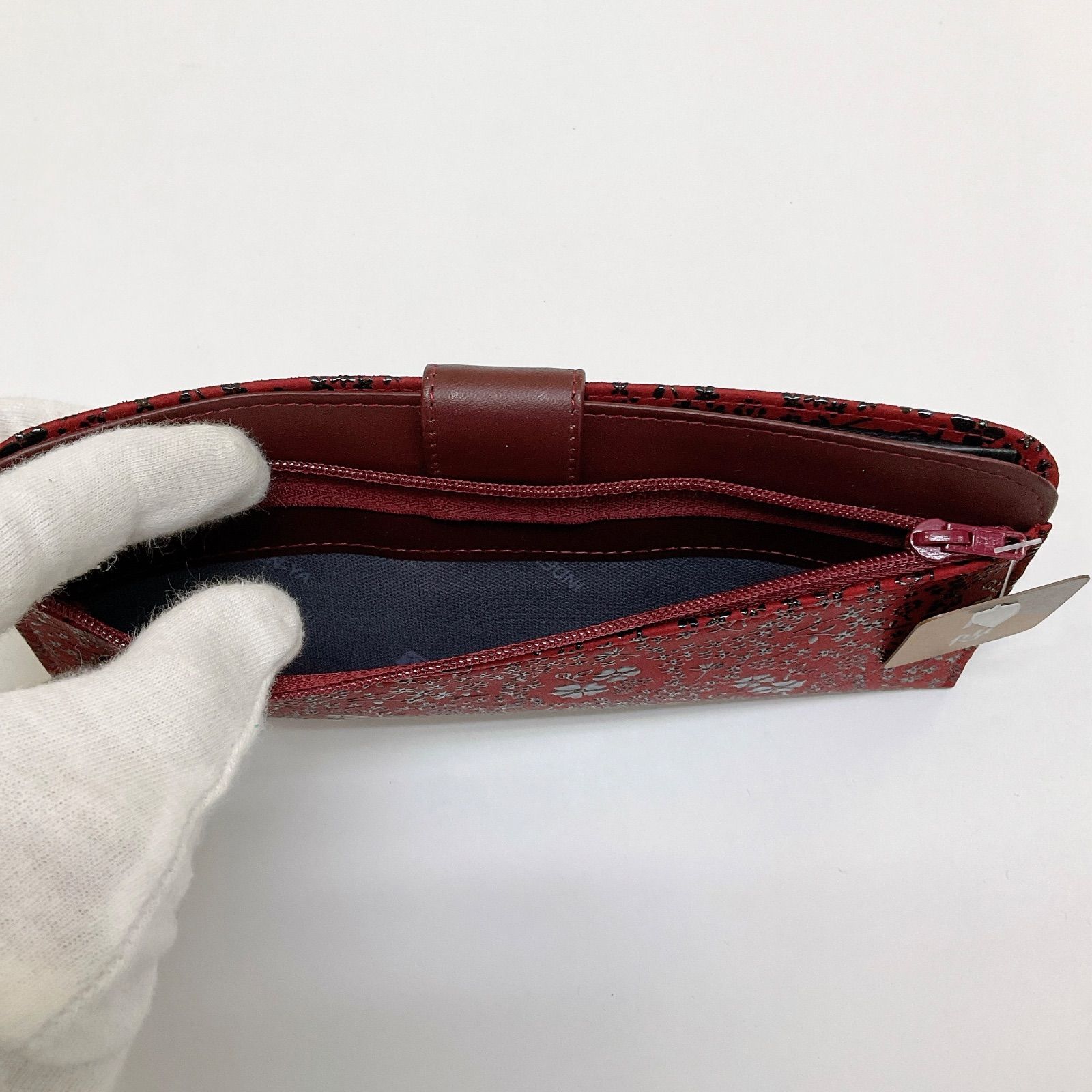 １着でも送料無料 新品未使用品 甲州印伝 赤×黒漆】長 札入れ【アメリカンブルー 小物
