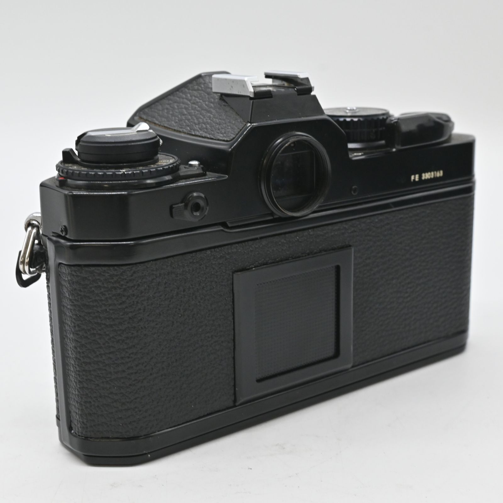  難有品 Nikon フィルムカメラ FE black 一眼レフカメラ(フィルム) フィルムカメラ
