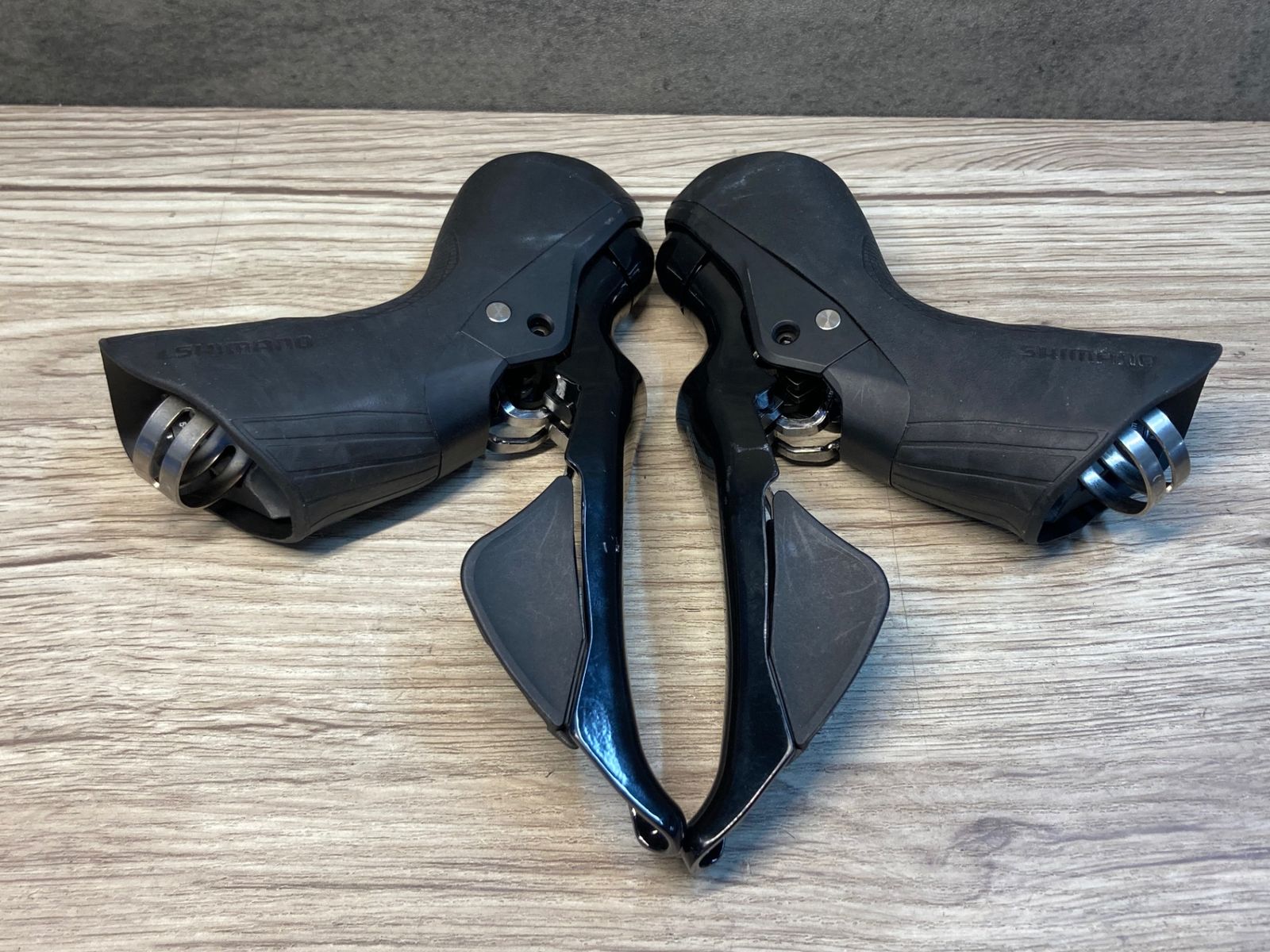 JK060 シマノ SHIMANO 105 ST-R7025 STIレバー 2x11S 油圧