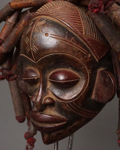 アフリカ コンゴ 木彫り 仮面 - 彫刻・オブジェブランド 品 通販