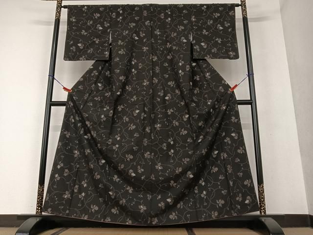 平和屋着物●本場大島紬　9マルキ　総絣　花唐草文　三越扱い　正絹　逸品　AAAU8180zg 平和屋着物○本場大島紬 9マルキ 総絣 花唐草文 三越扱い 正絹 逸品