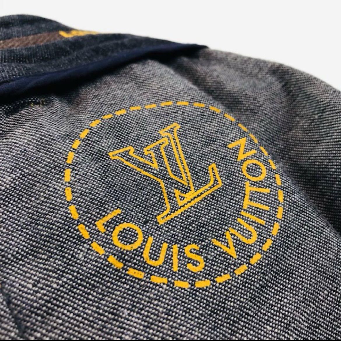 美品 LOUIS VUITTON・ルイヴィトン レディース ブランドロゴ刺繍ボタン