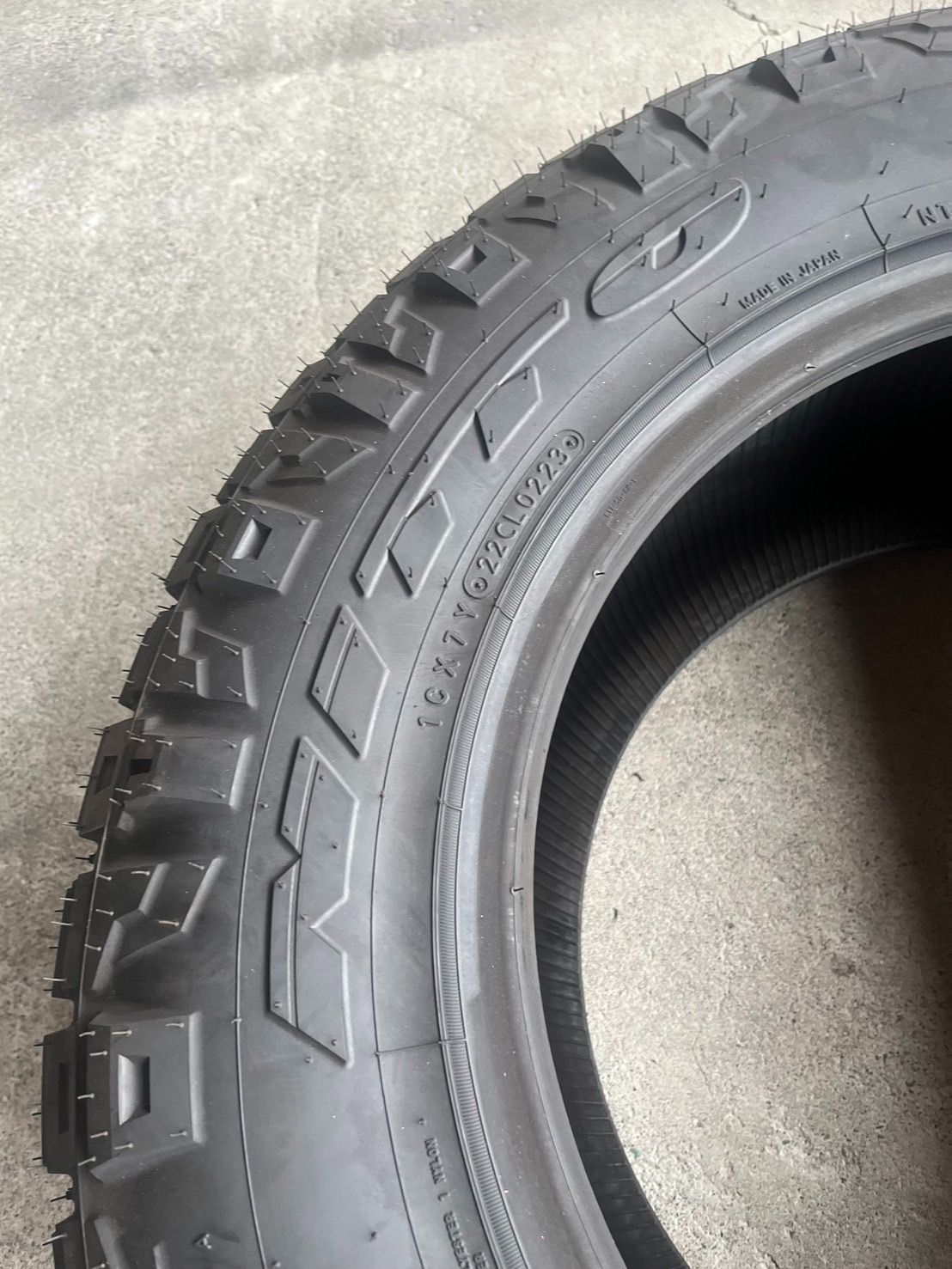 タイヤ4本セット NITTO RIDGE GRAPPLER 265 65R17