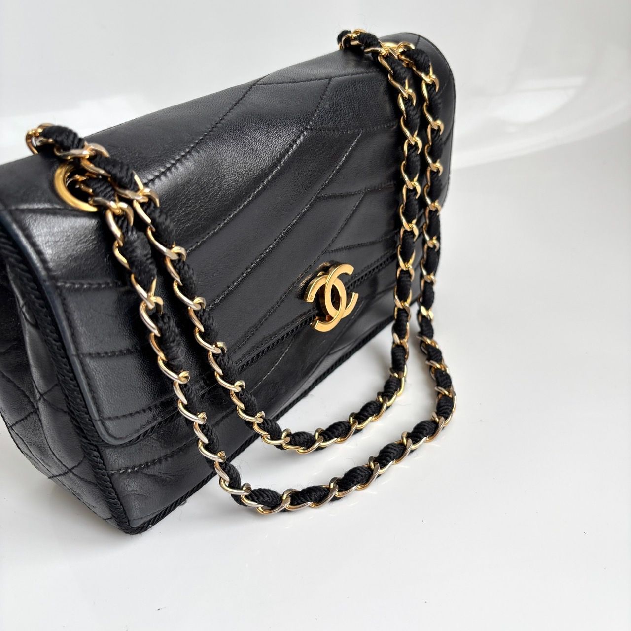 希少モデル 美品 CHANEL シャネル マトラッセ ラムスキン ダブル