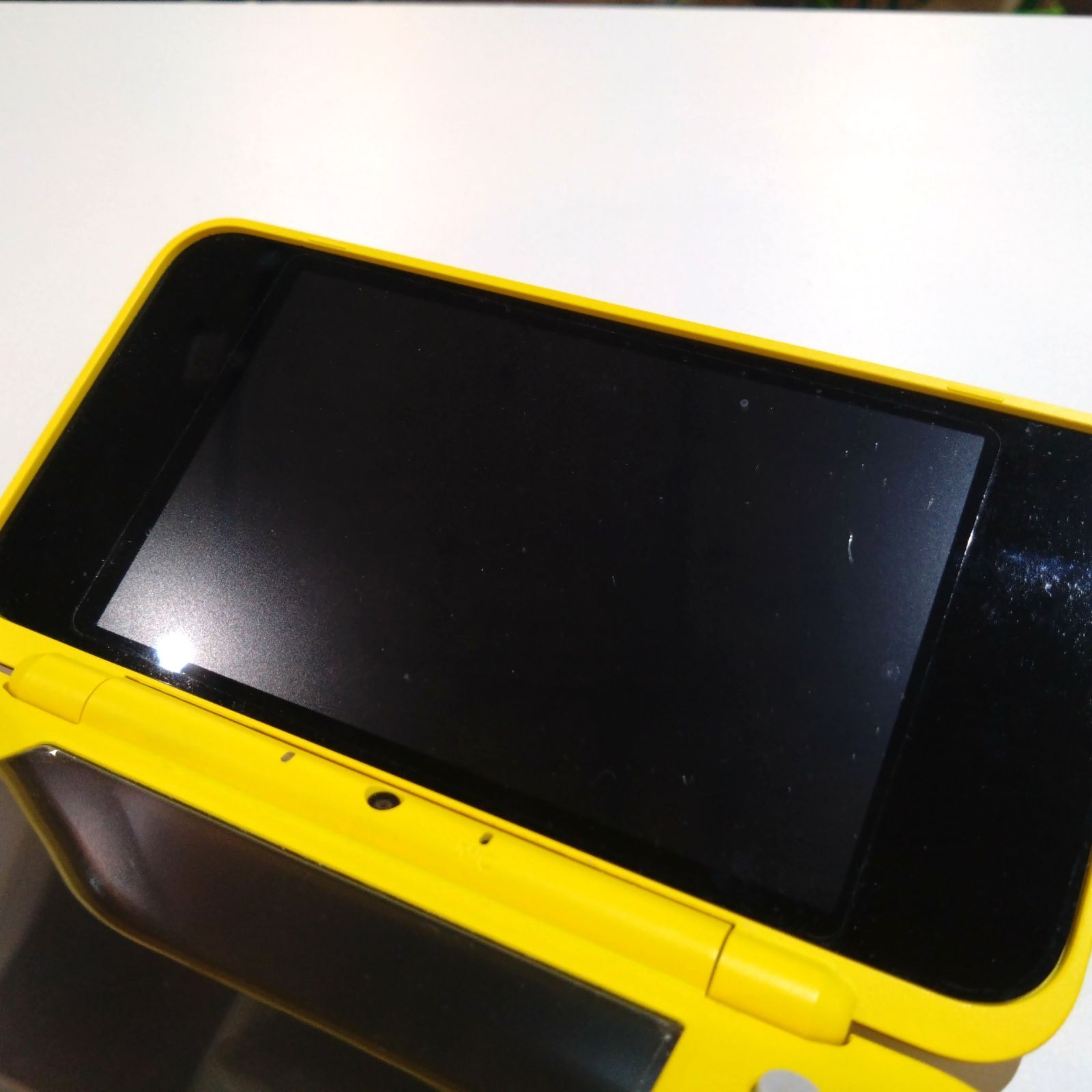 Newニンテンドー2DS LL 吹き掛け ピカチュウ ポケモンセンター 