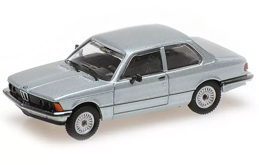 2025年最新】1/18 BMW 2002の人気アイテム - メルカリ