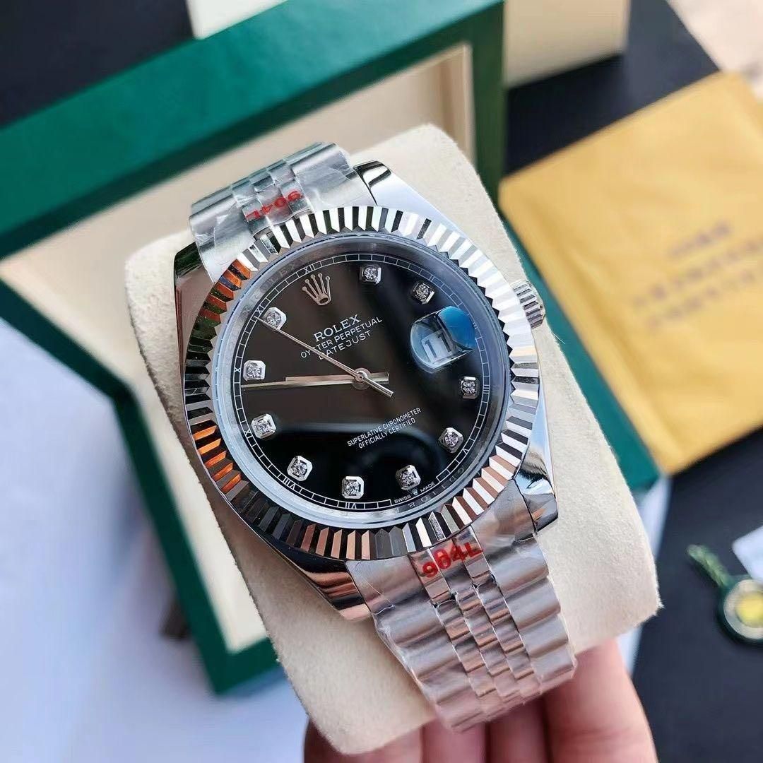 382バレンシアガ　700L ラウンド　デイト　自動巻き　腕時計　美品　希少 382バレンシアガ 700L ラウンド デイト 自動巻き 腕時計 美品