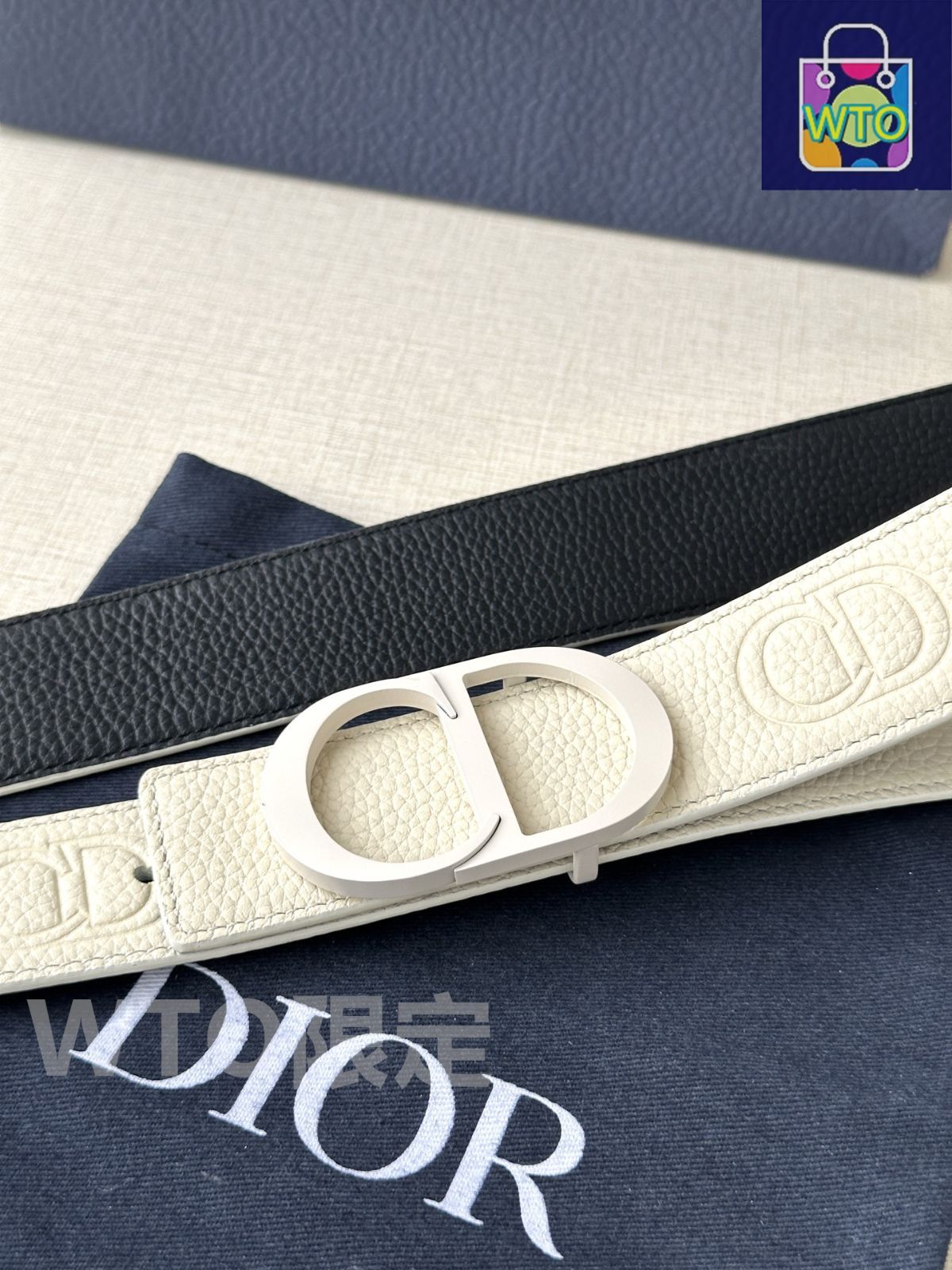 今日WTO】Dior CD Icon レッドマット塗装ベルトバックルセット