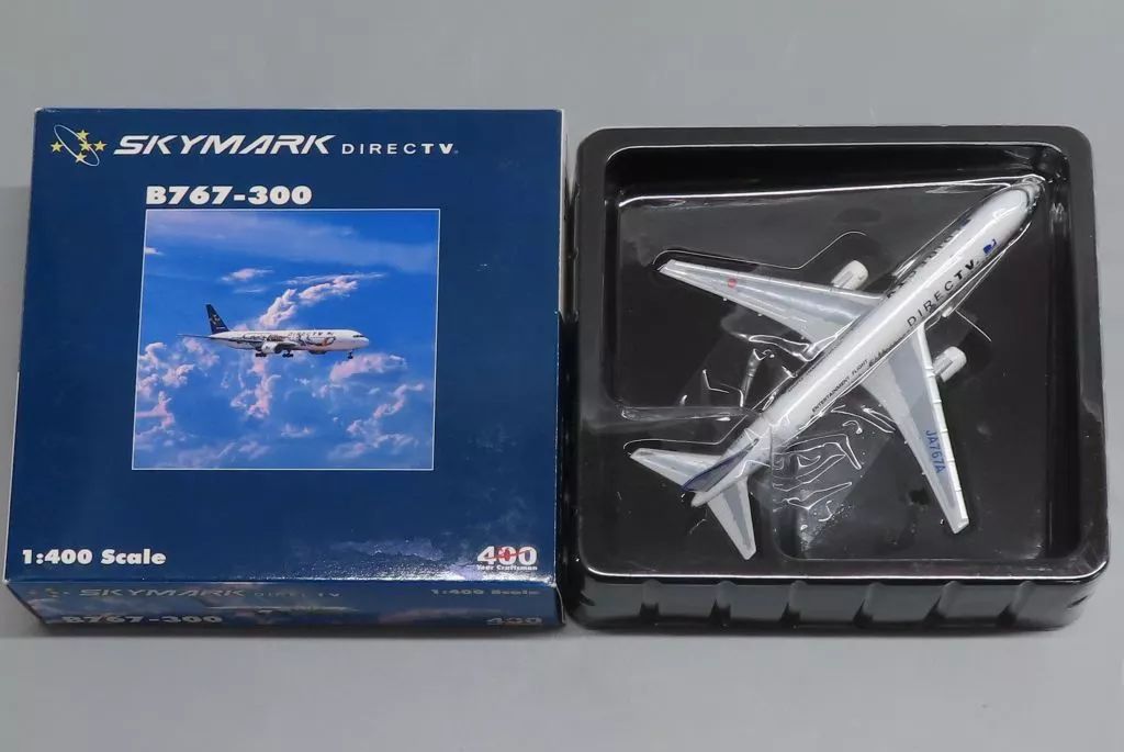 1/400  スカイマーク　Ｂ７６７－３００ＥＲ　ＪＡ７６７Ａ　ＤＩＲＥＣＴＶ 中古】ミニカー 1/400 SKYMARK DIRECTV B767-300 #JA767A [4