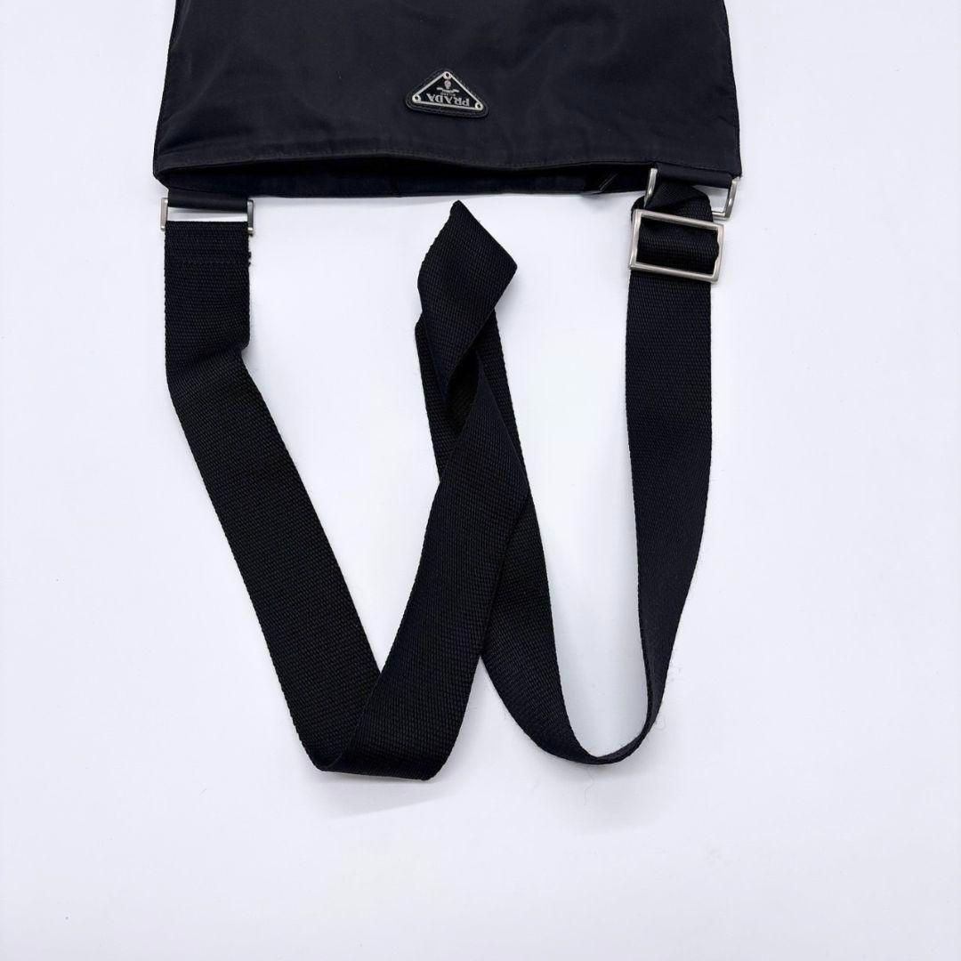 パパらっち　プラダ ボディバッグ テスートナイロン 白タグ 三角ロゴ プラダ PRADA テスート ナイロン ショルダーバッグ 三角ロゴ 白