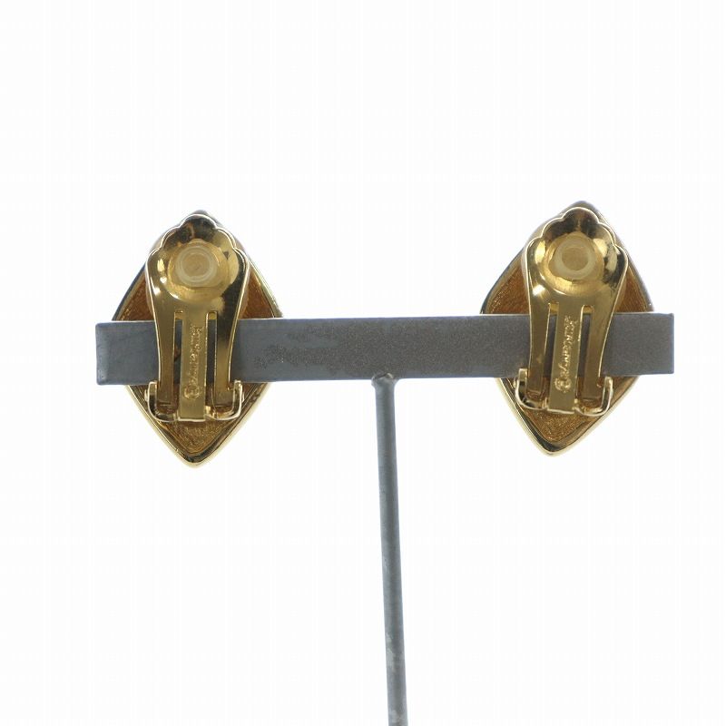 ✨BURBERRY✨バーバリー✨ヴィンテージ✨ゴールド色✨コンビ色✨イヤリング✨ 極美品】バーバリー Burberry イヤリング ゴールド ヴィンテージ