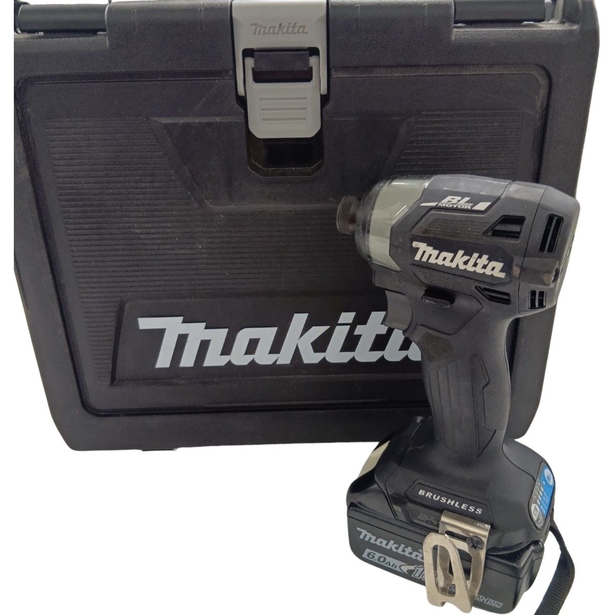 MAKITA マキタ TD173D ブラック 工具 締め付け工具 インパクトドライバ 程度B 充電器 充電池2個 ケース付 コードレス式 18v