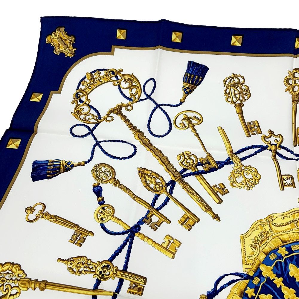 HERMES エルメス カレ90 LES CLES 大判シルクスカーフ 鍵柄 ✨美品✨HERMES カレ90 シルクスカーフ 鍵柄 赤系 大判 正規品
