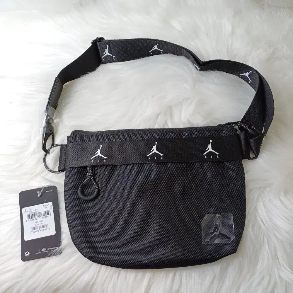 NIKE(ナイキ) エアジョーダン クロスバッグ cu3017 ー 010