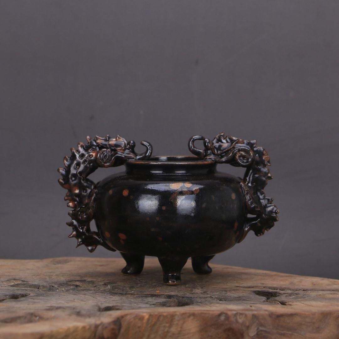 宋  黒釉点彩双耳竜紋三足香炉   陶磁器 装飾品 現代工芸品美術品 置物 宋 黒釉点彩双耳竜紋三足香炉 陶磁器 装飾品 現代工芸品美術品
