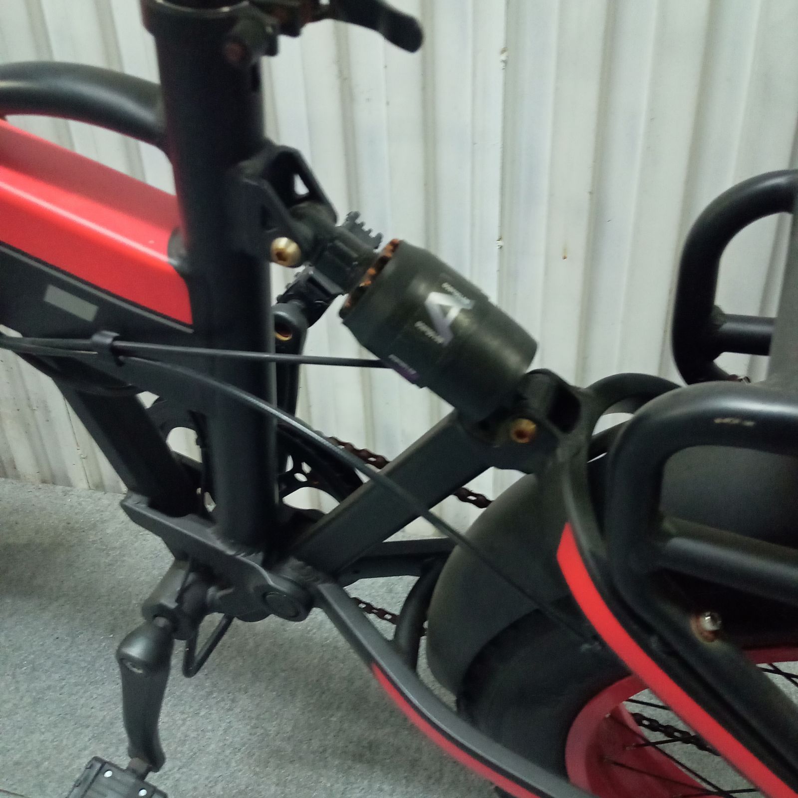 SUNPIE 電動自転車 電動アシスト自転車※引き取り限定 SUNPIEの20インチ 段変速 折りたたみ電動アシスト自転車をお