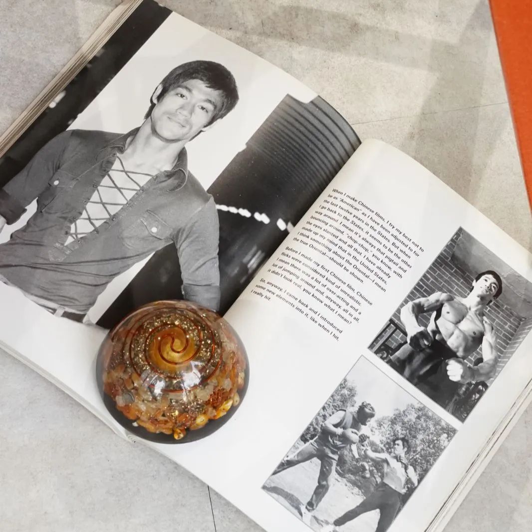 ブルース・リー 写真集 洋書 英語版 Bruce Lee: The Celebrated Life