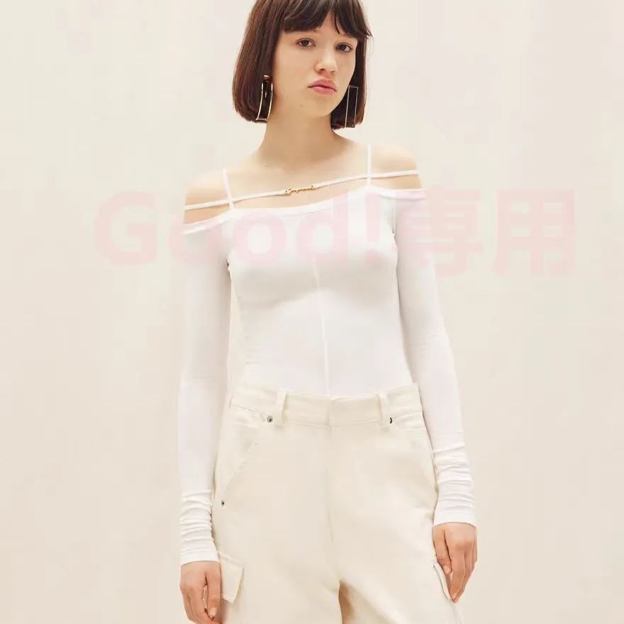 極美品】ジャックムスJACQUEMUS Le T-shirt Sierra チャームロゴ 