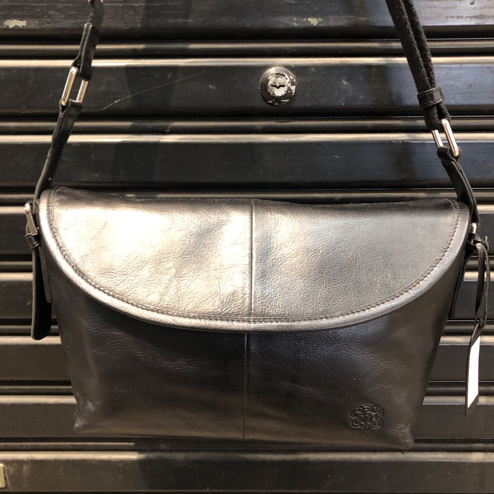 wise:ly「新品未使用」【本革】《牛革》ショルダーバッグ - メルカリ 