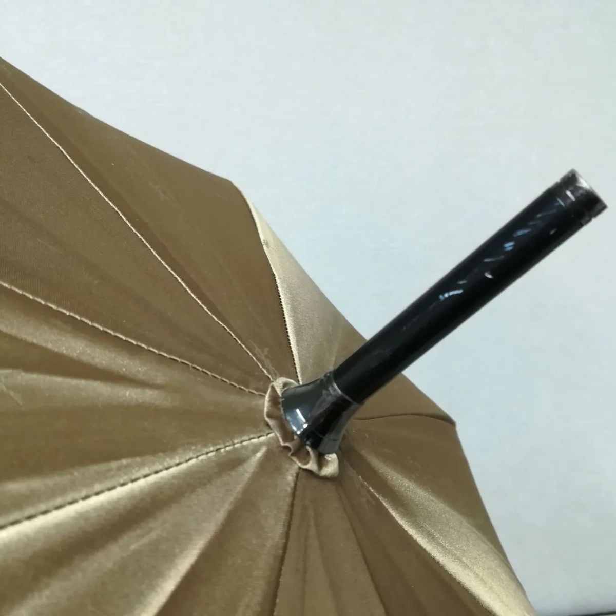 未使用　イヴサンローランイヴサンローラン　長傘　ロゴ　撥水　カサンドラ　ゴールド 1879100885.jpg?1681539741