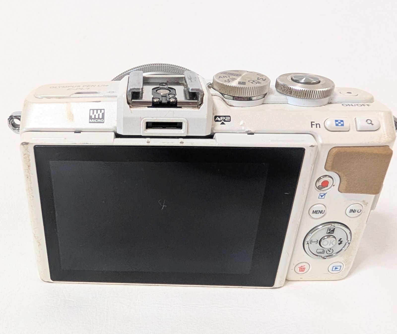 OLYMPUS オリンパス PEN Lite E-PL7 ホワイト 【公式通販】