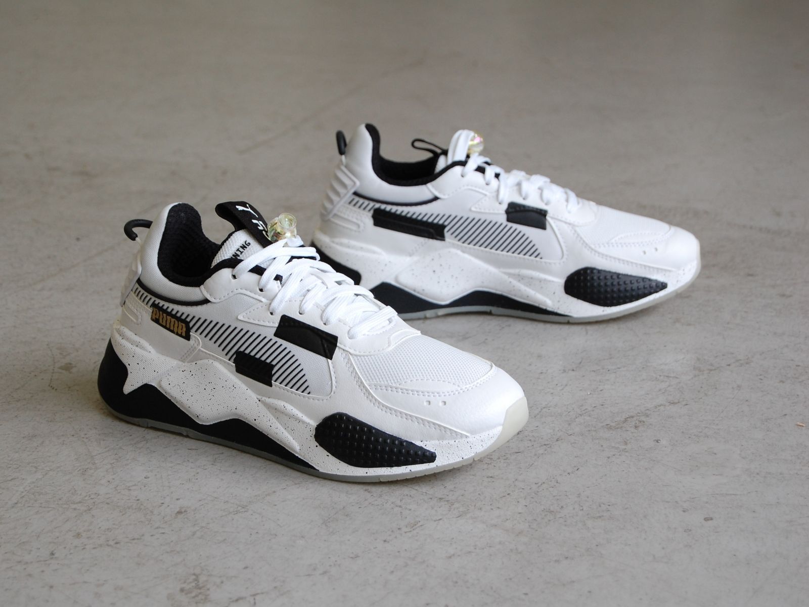 PUMA DRYCELL XL ホワイト/ブラック　コブラ　リッキーファウラー PUMA リーガXL J ホワイト×リオレッド×チームゴールド 【PUMA