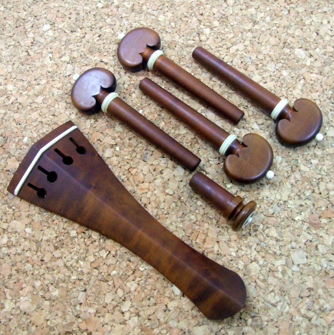 チタン脚