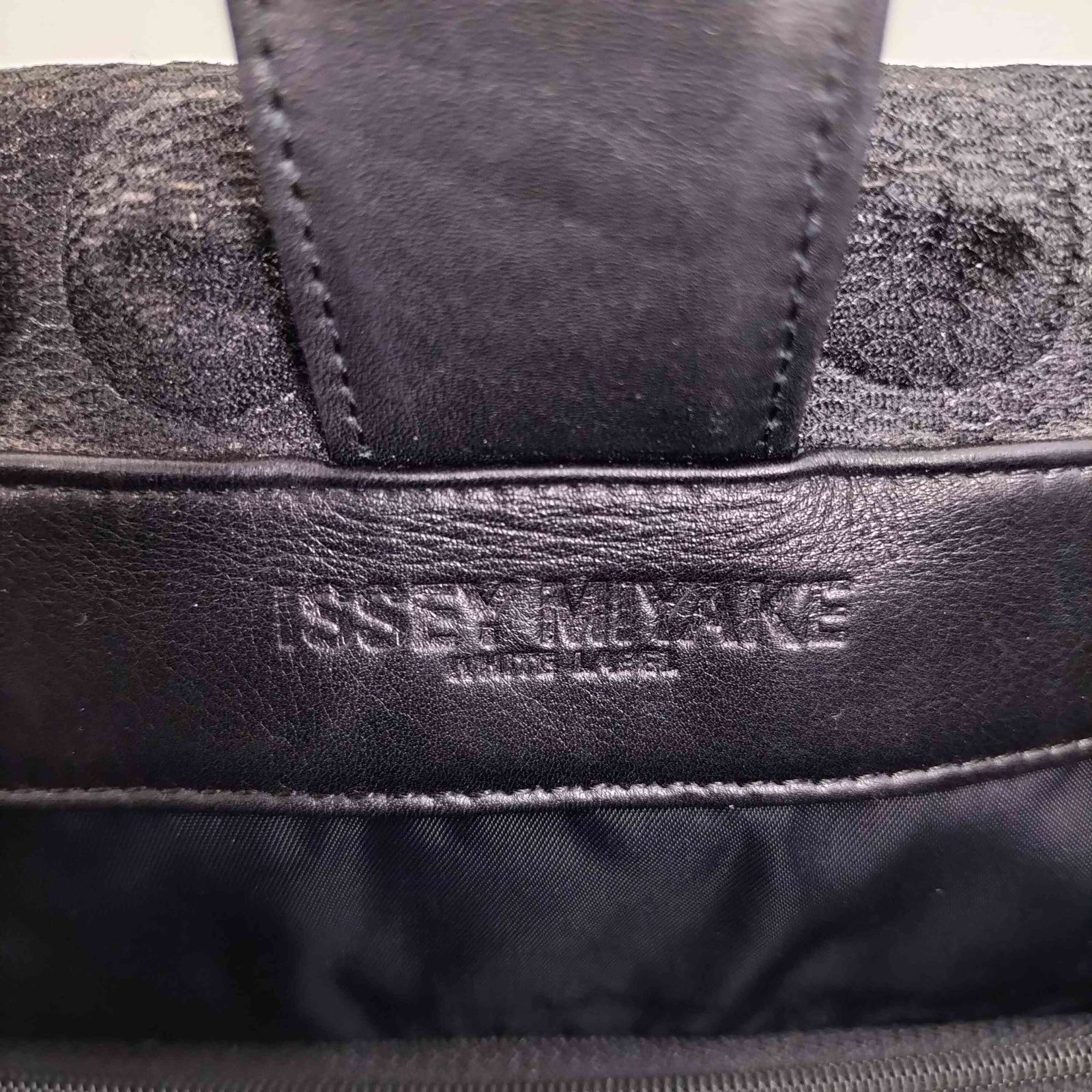 入手困難✨ イッセイミヤケ I.S ボトムス ベルト 金具 アーカイブ ホワイト 入手困難✨ イッセイミヤケ I.S ボトムス ベルト 金具