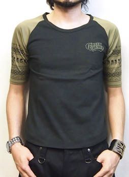 4,5分袖Tシャツ