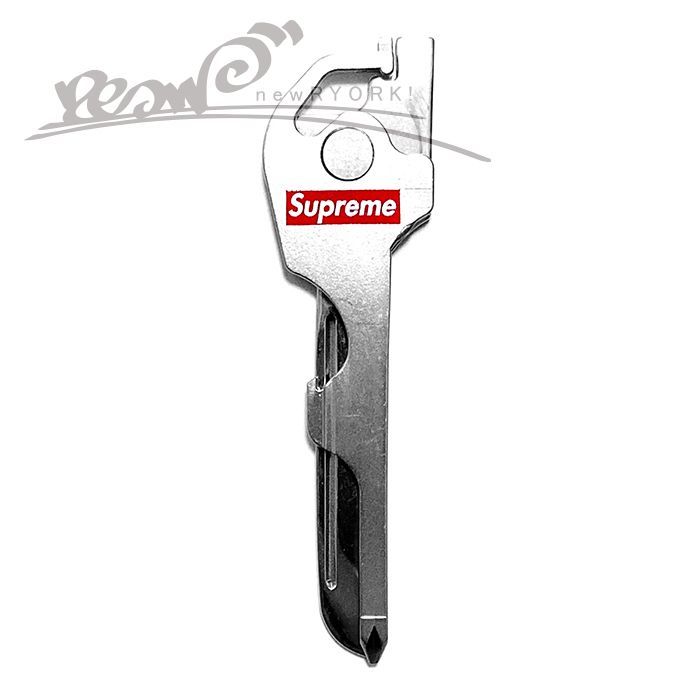 supreme シュプリーム Supreme（シュプリーム）スニーカー 黒 サイズ:28cm メンズ