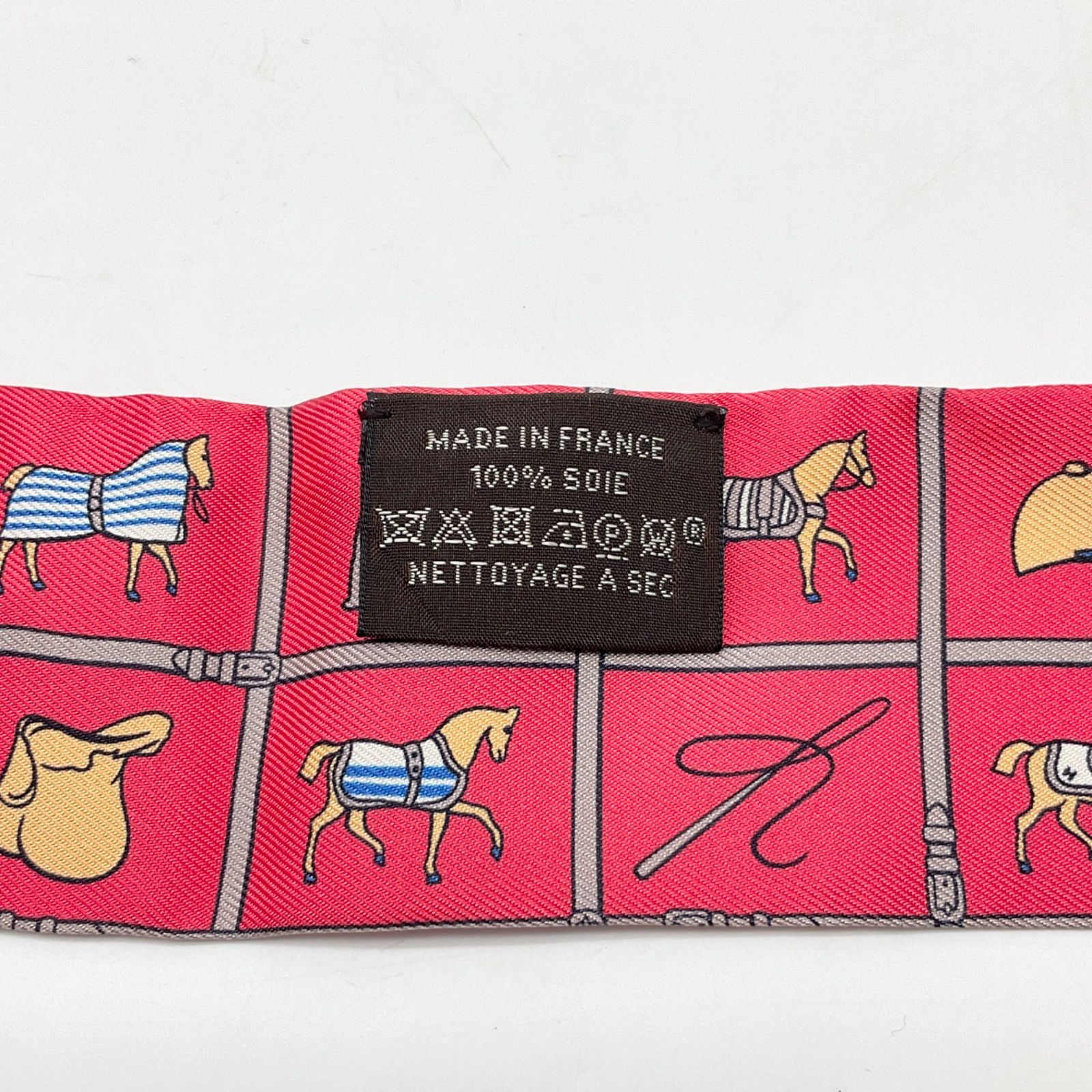 ☆美品☆　HERMES/ エルメス ツイリー 馬着　レッド系 　シルク100％ 楽天市場】エルメス ツイリー 馬着 Couvertures et Tenues de