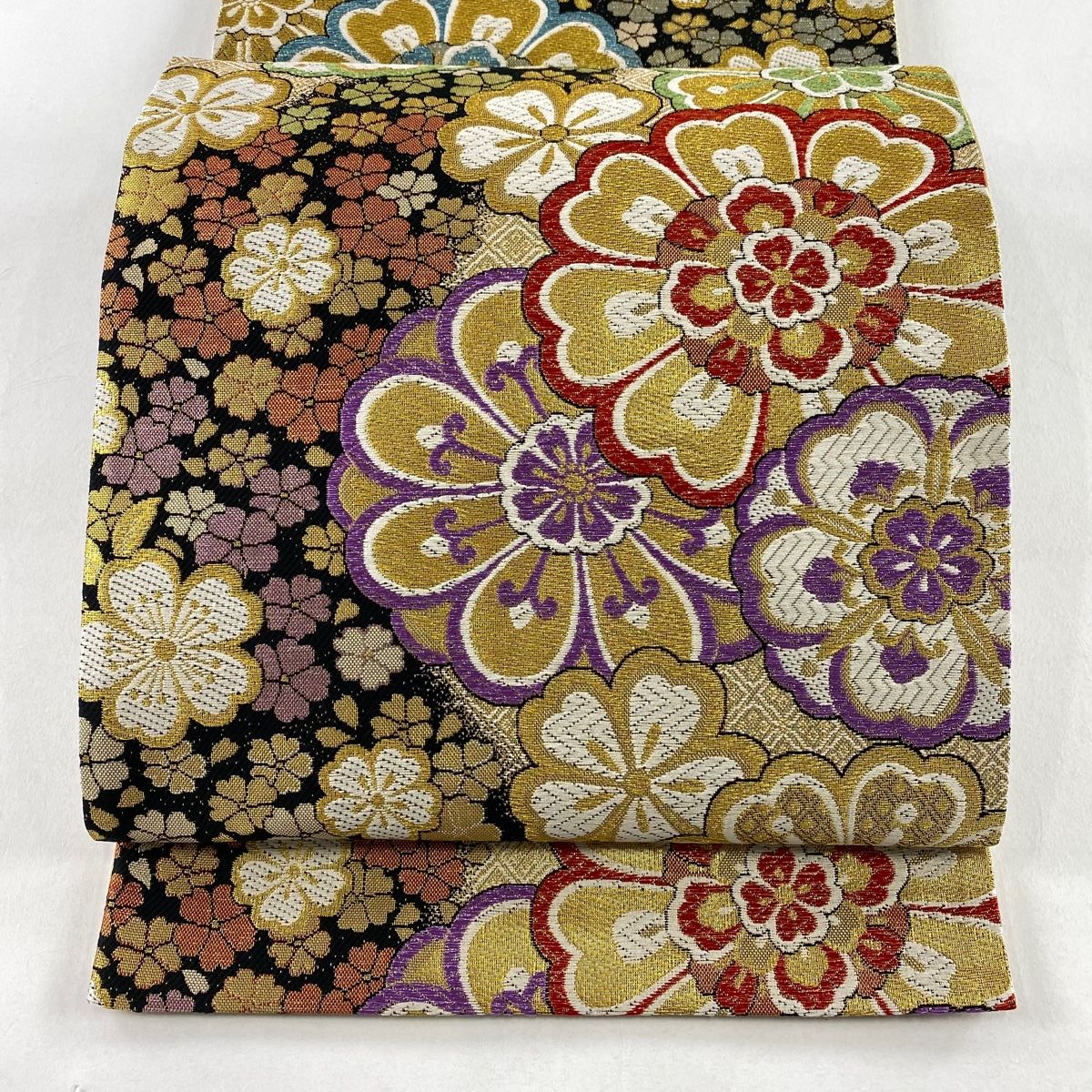袋帯 秀品 振袖向き 桜 菱 金糸 箔 黒 六通 正絹