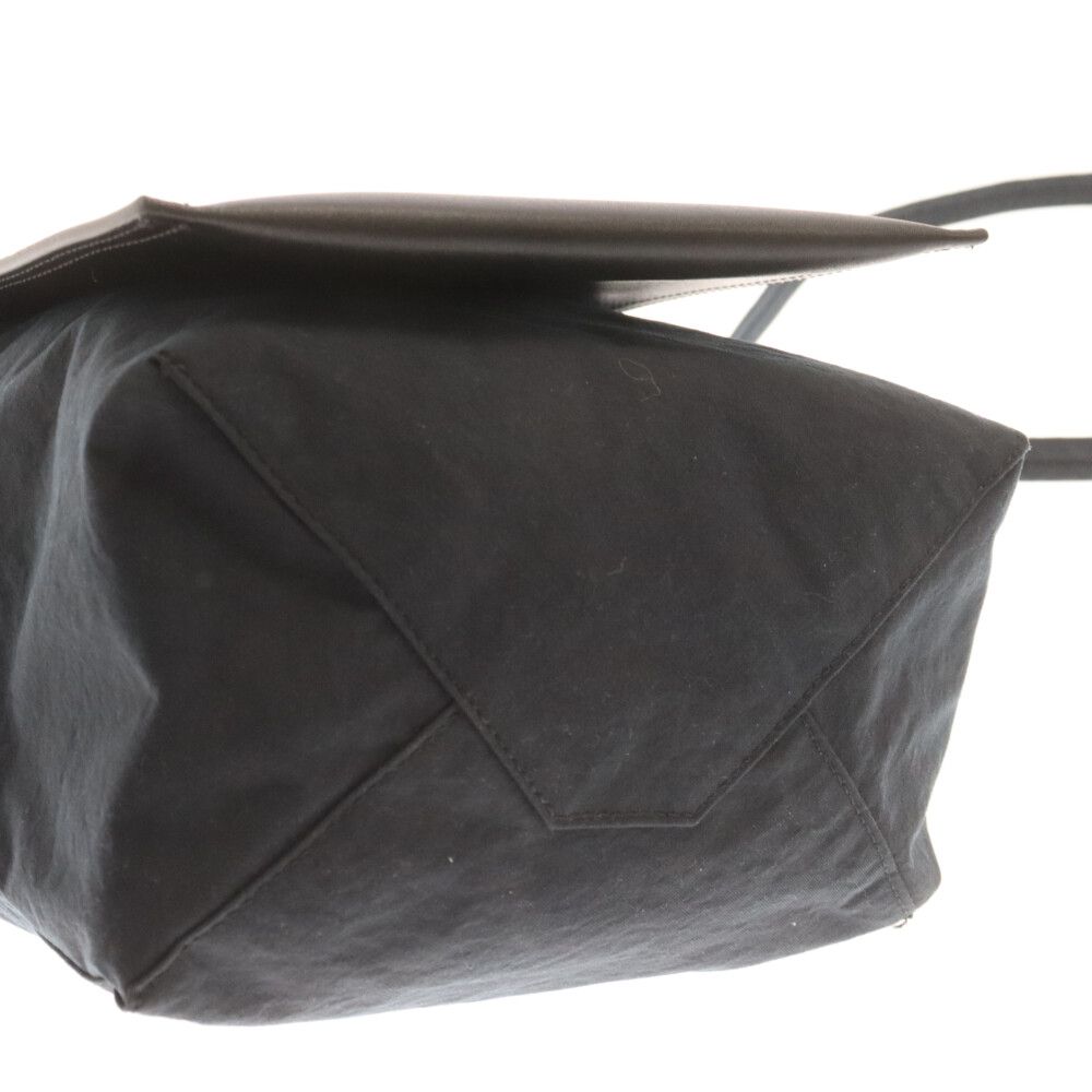 ☆人気☆【Acne Studios】☆M Papery トート ショルダーバッグ☆ ☆人気☆【Acne Studios】☆M Papery トート ショルダーバッグ