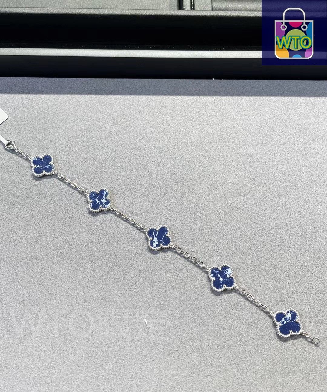 Van Cleef & Arpels ブレスレット スウィート アルハンブラ ブレスレット、6モチーフ 18K ホワイト