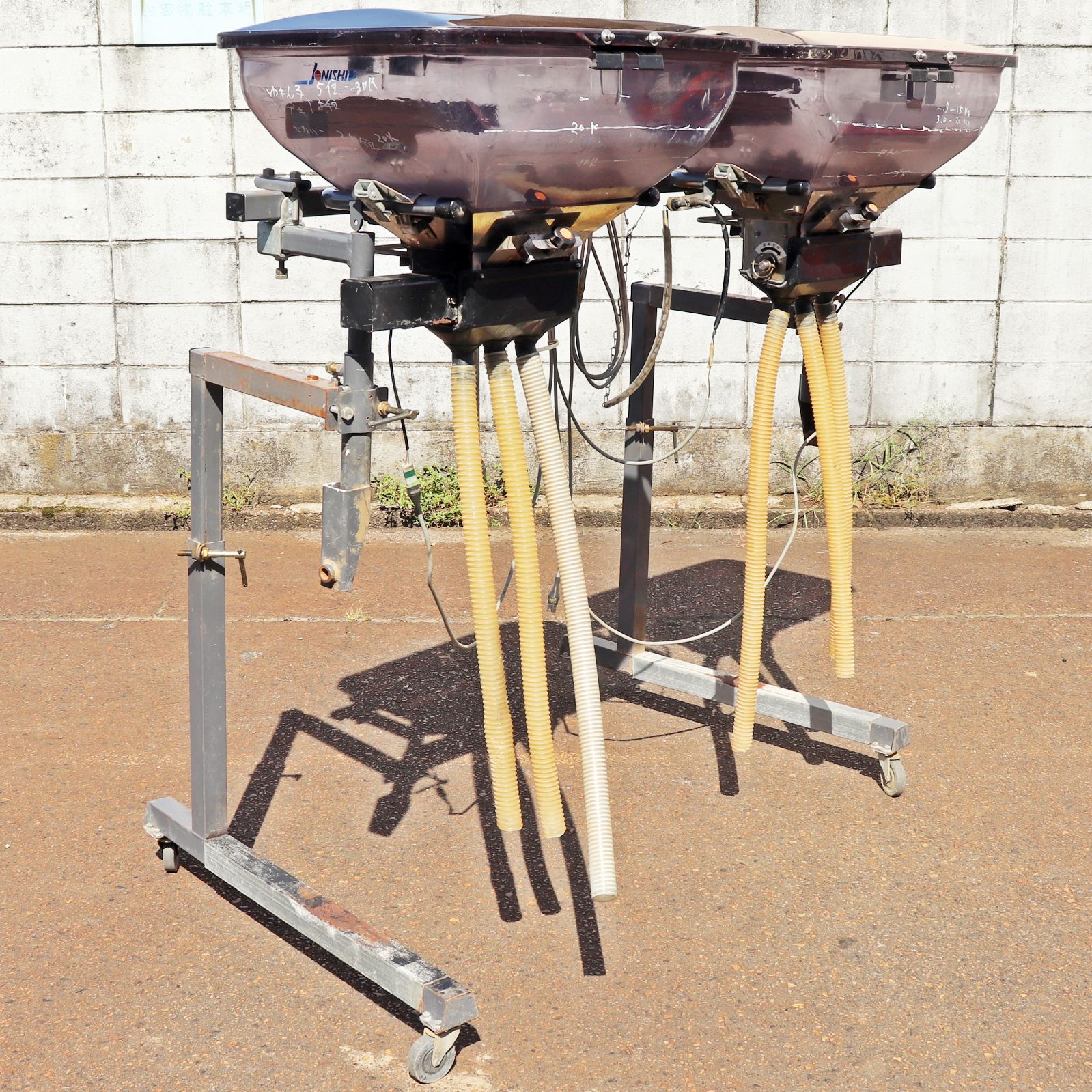 新潟発 ジョーニシ トラクター用施肥機 サンソワー G-R10 6口 車速連動 GPS 散布機 肥料散布 肥料 リモコン 堆肥 石灰 倉庫保管 STEELWINDOWSANDDOORS_COM