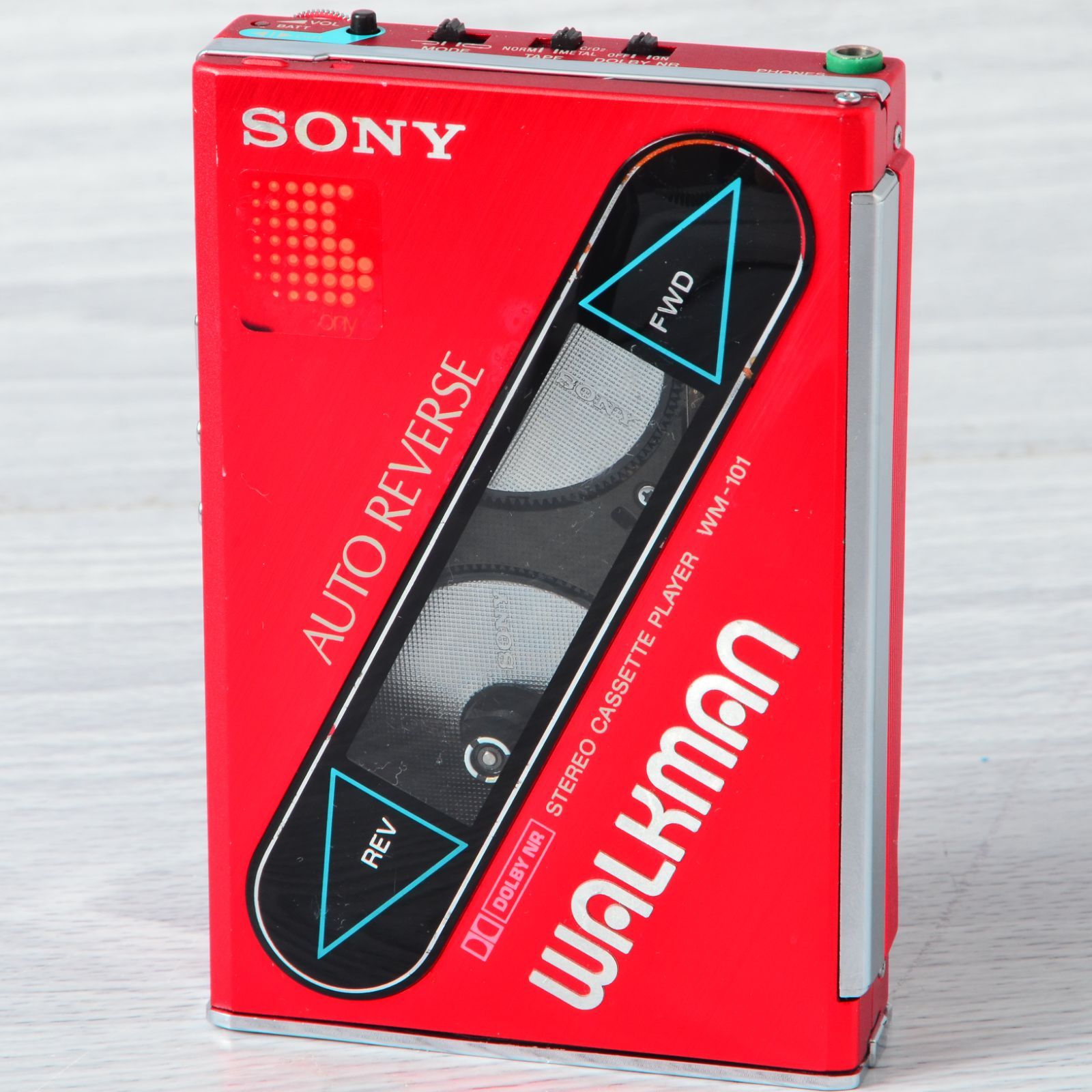 SONY WALKMAN WM-101 カセットウォークマン レッド 整備済 TY385