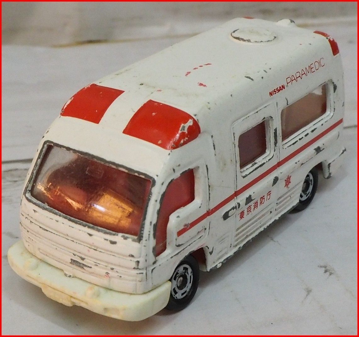 トミカ 日産 救急車 51 スケール1/78 トミカ#51【NISSAN PARAMEDICニッサン日産パラメディック救急車