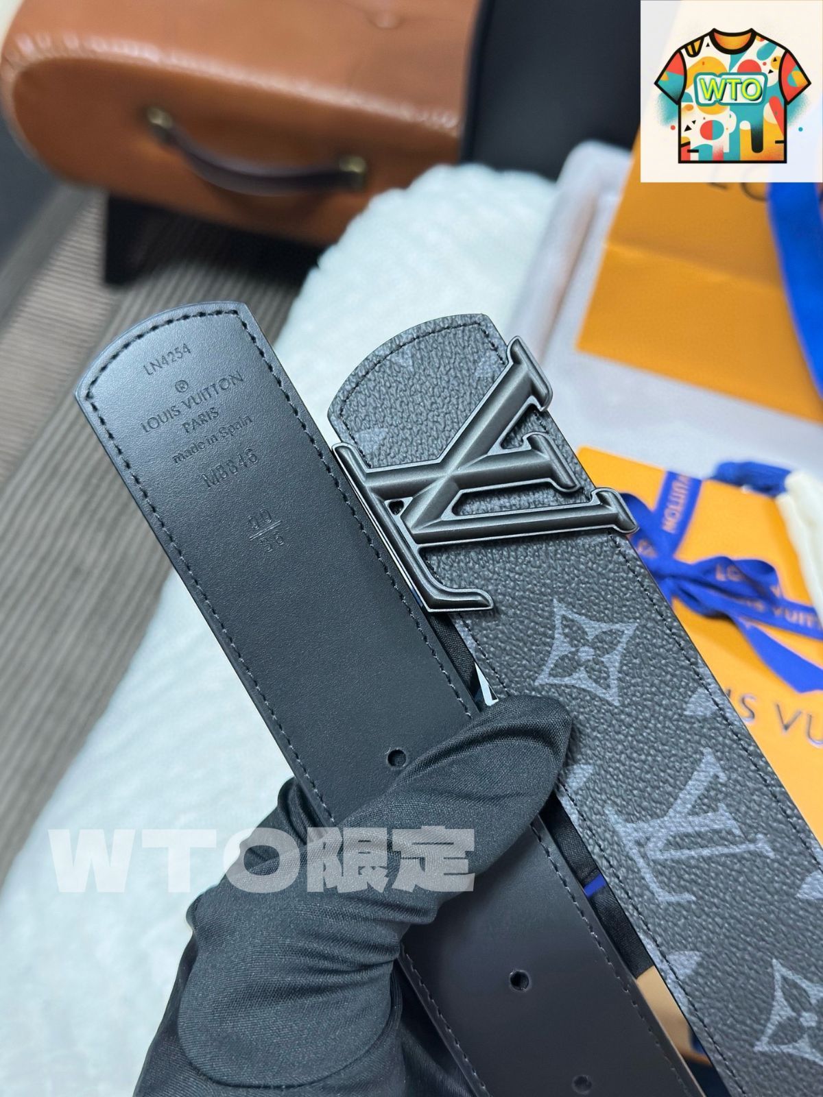 Louis Vuitton モノグラム ベルト ブラック Louis Vuitton Reversible Monogram Belt Khaki Black 40mm Size