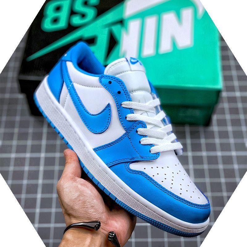 本日の新品は未使用です Nike sb x Jordan Air Jordan 1 Low  並行輸入品【CJ7891-401】