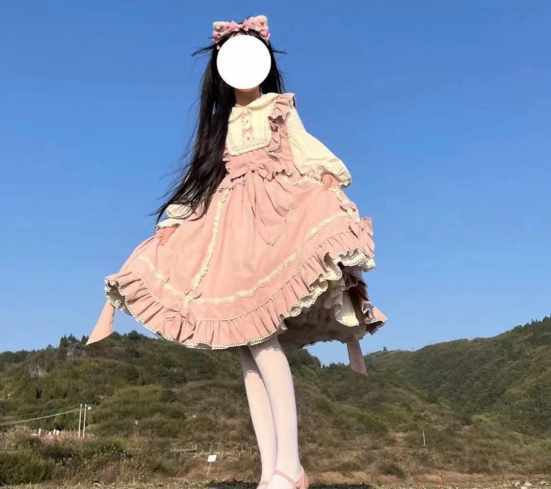 パニエ付ロリータワンピースお出かけや普段着に最適