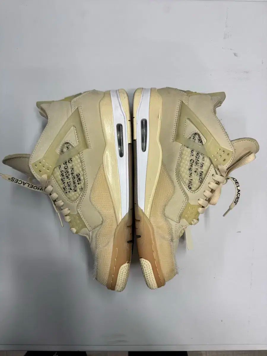 ナイキ エア ジョーダン 4 x オフホワイト W 270