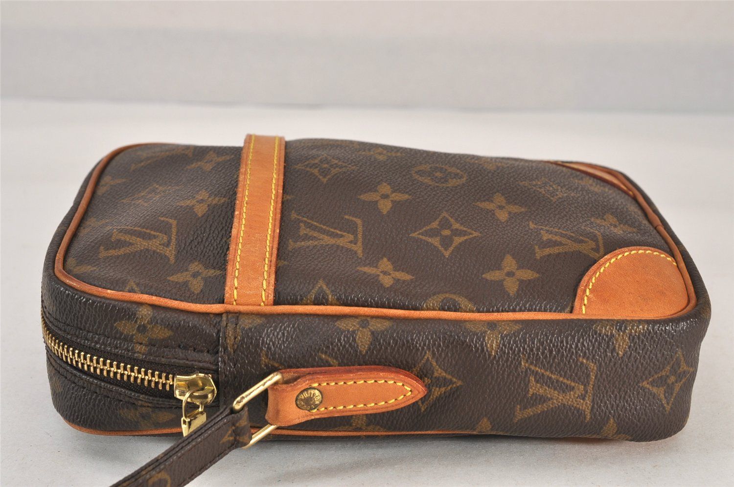 LOUIS VUITTON ルイヴィトン モノグラム ダヌーブ ショルダー