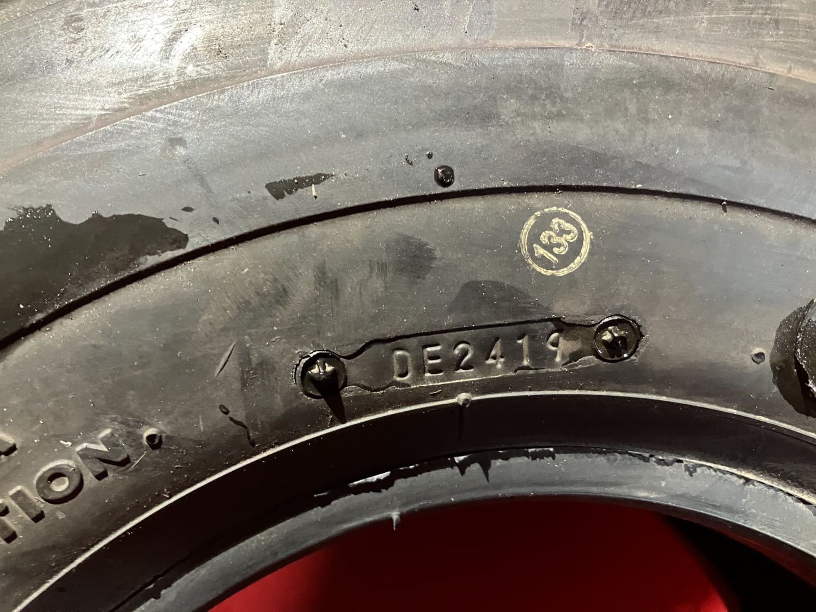 お届けも可 フォークリフトタイヤ 21x8-9 14PR BRIDGESTONE J-LUG 2本SET