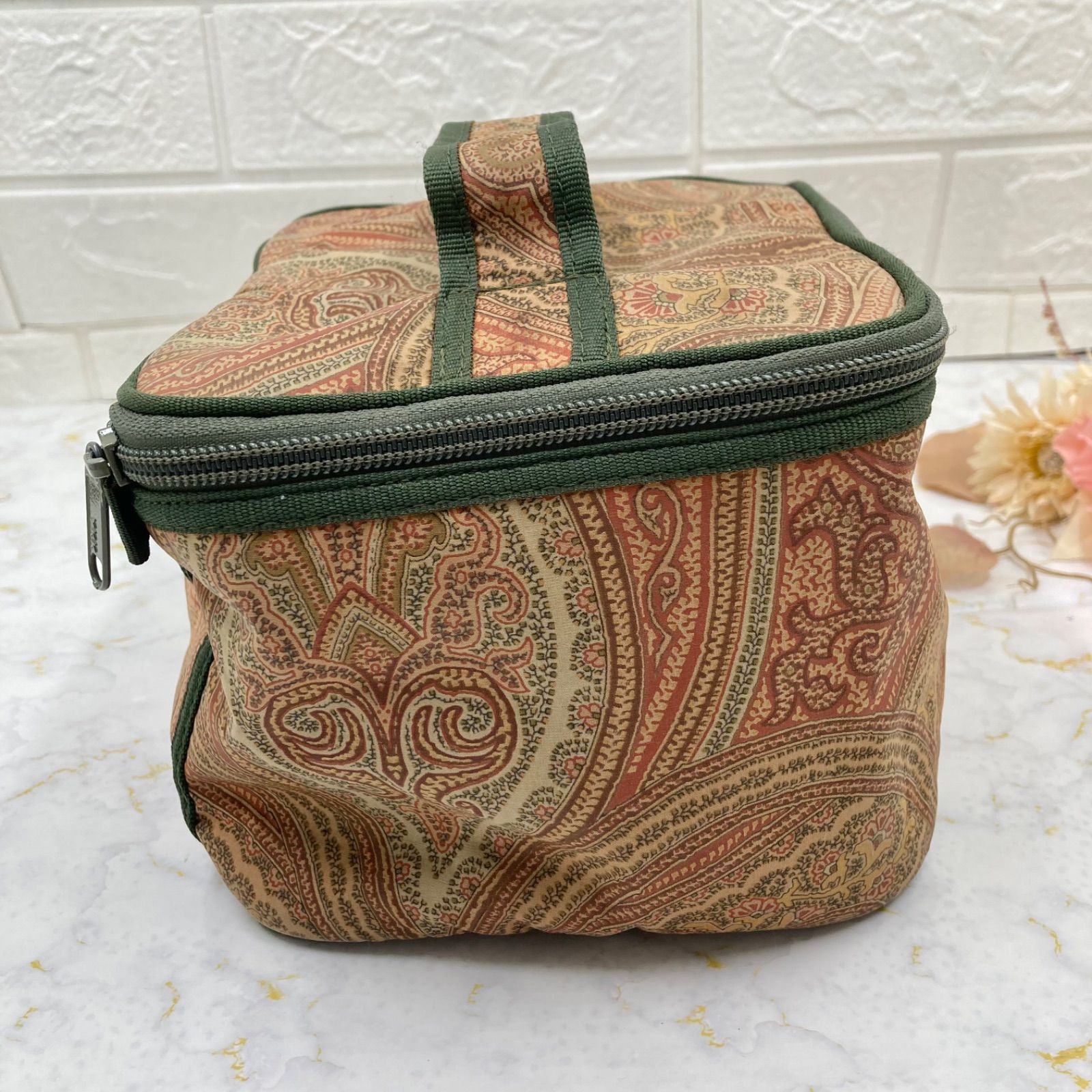 066 ETRO エトロ バニティバッグ ペイズリー 化粧ポーチ ブラウン 066 ETRO エトロ バニティバッグ ペイズリー 化粧ポーチ