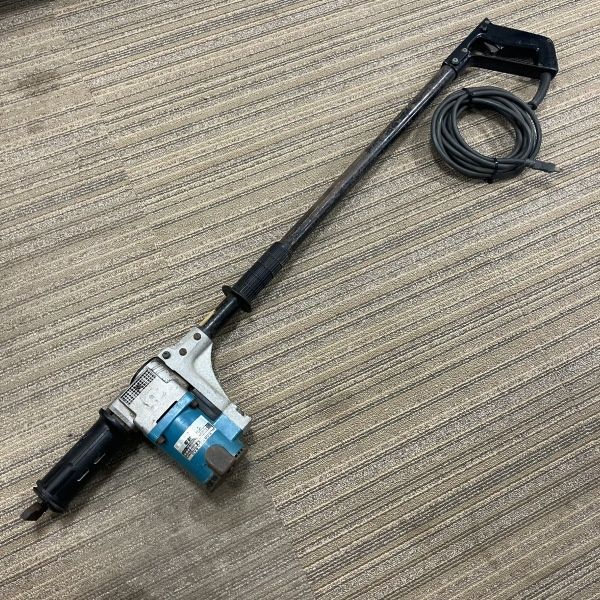 マキタ makita 電動ケレン HK1800L ロングハンドルタイプ 100V 六角シャンク13mm ハツリ ハンマー 剥離 塗装剥がし 内装工事≡DT6648