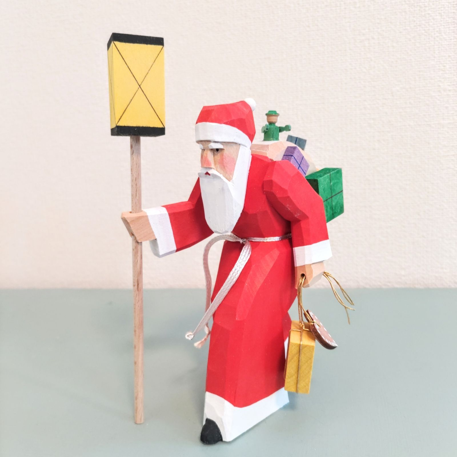 お取り置き商品です。ご購入頂けません。 お値段考慮品 ドイツ工芸品