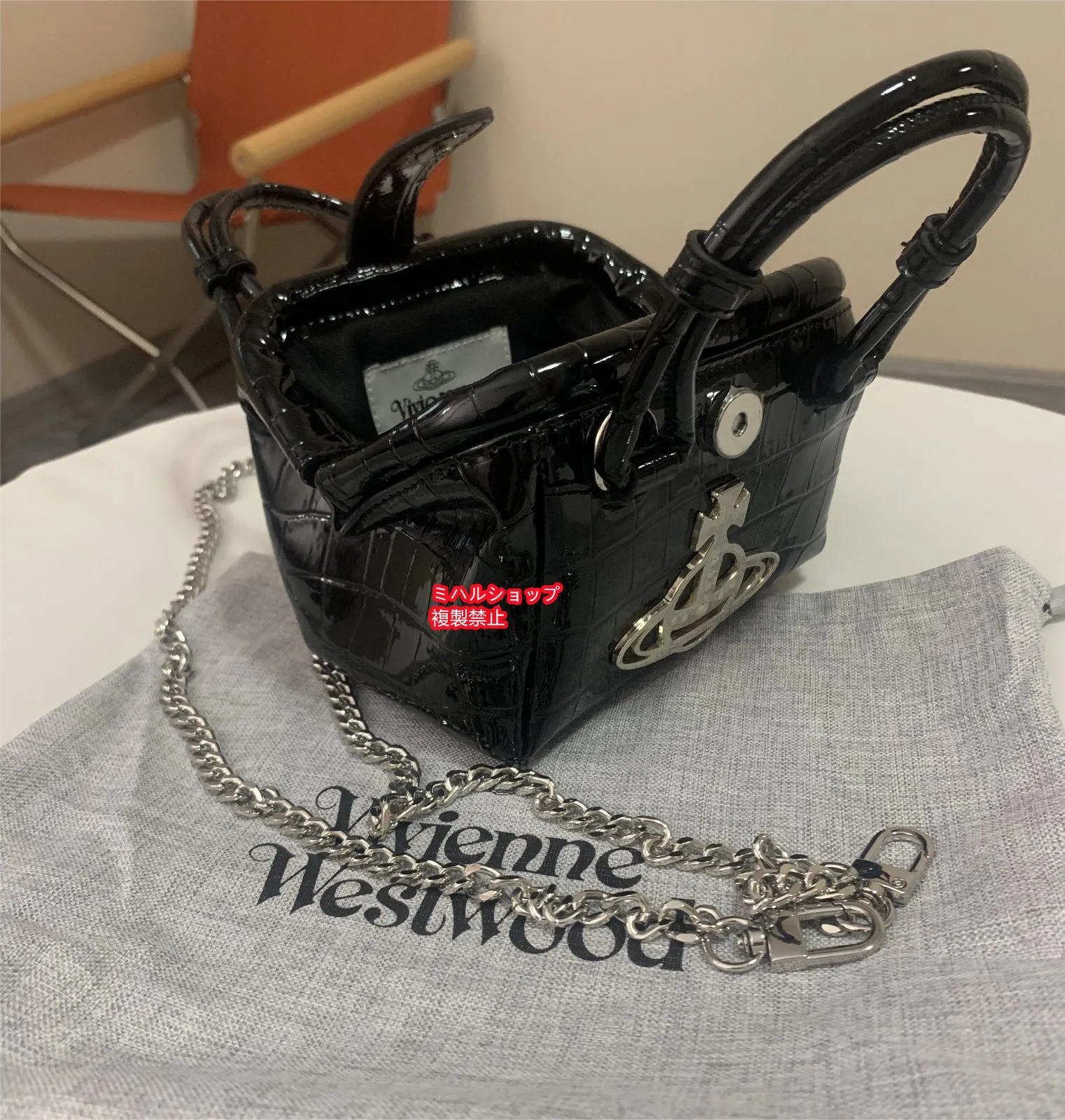 値下！ Vivienne Westwood ヴィヴィアンウエストウッド ミニショルダー