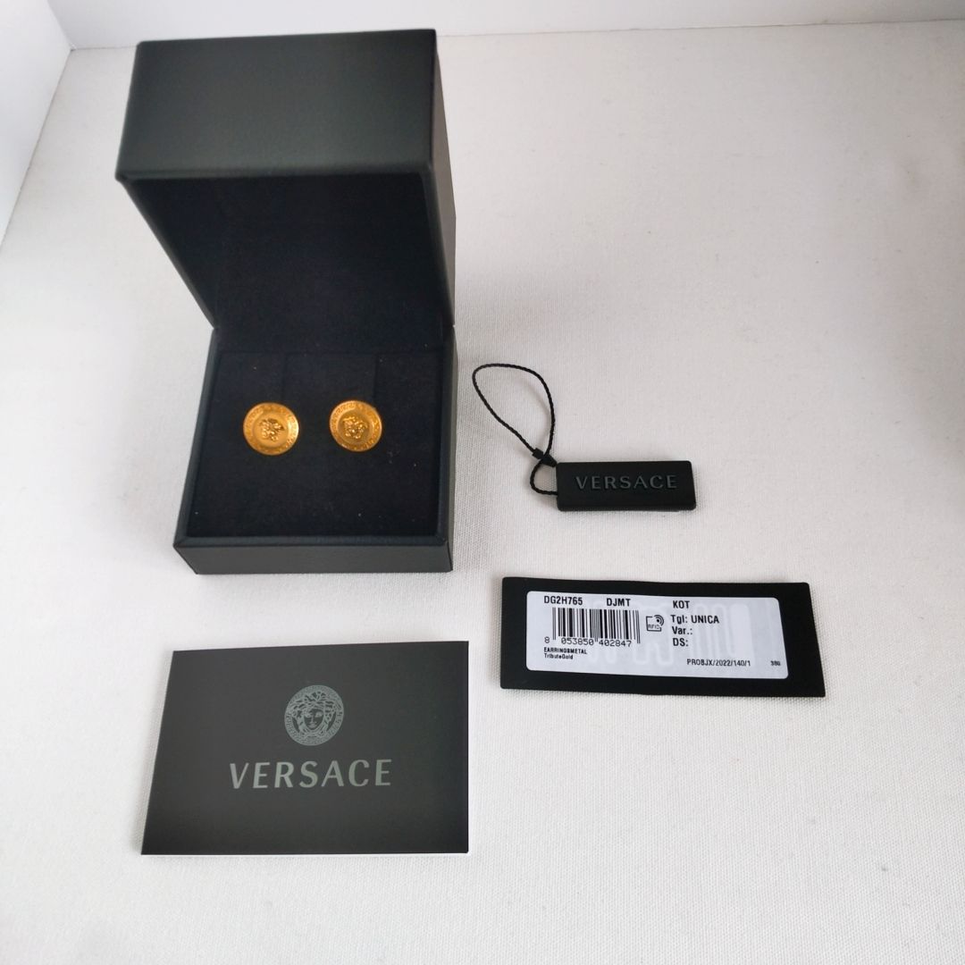 新品未使用】VERSACE☆ヴェルサーチェ トリビュート スタッズピアス ゴールド - メルカリ