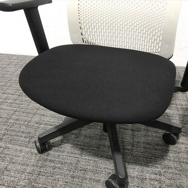 トライチェア ハイバック オフィスチェア プラス ホワイト ブラック MARWIL-DEMENAGEMENTS_CH